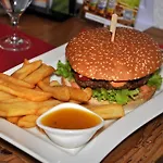 Steakhouse & Crazy Horse Penzion