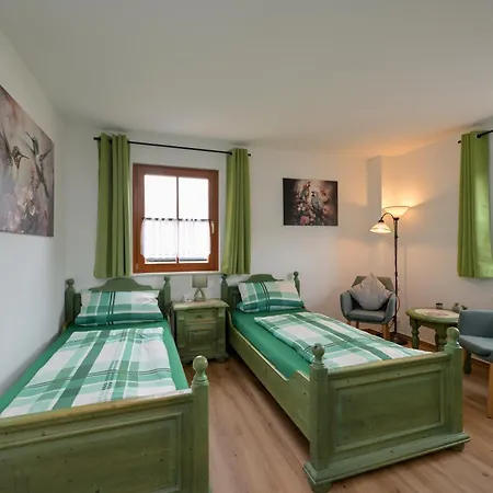 Steakhouse & Crazy Horse Gæstehus 3*