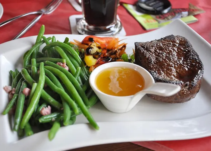 Steakhouse & Crazy Horse 게스트하우스 3*