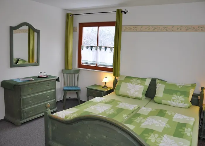 Steakhouse & Crazy Horse 3*